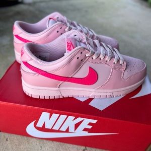 Nike dunk Low Pink ( size 6.5 )